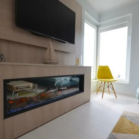 Sea And Horizon Views Апартаменты